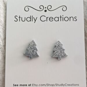 🆕 Studly Creations Christmas tree silver sparkle bling earrings